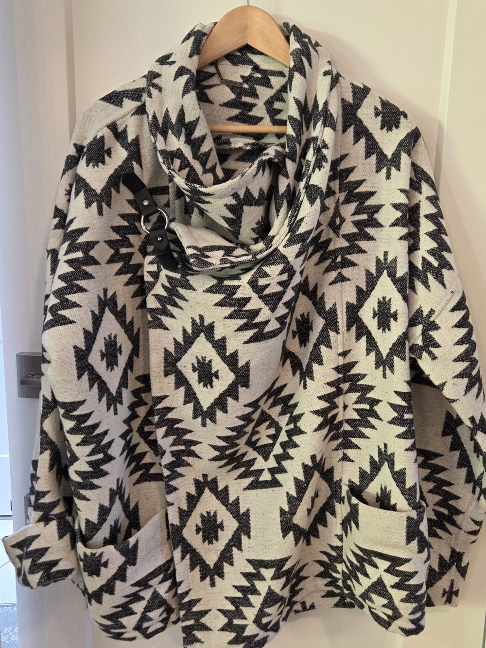 Capulet Aztec Print Jacket M Oversized Cowl Neck Shacket Southwestern Cabincore
